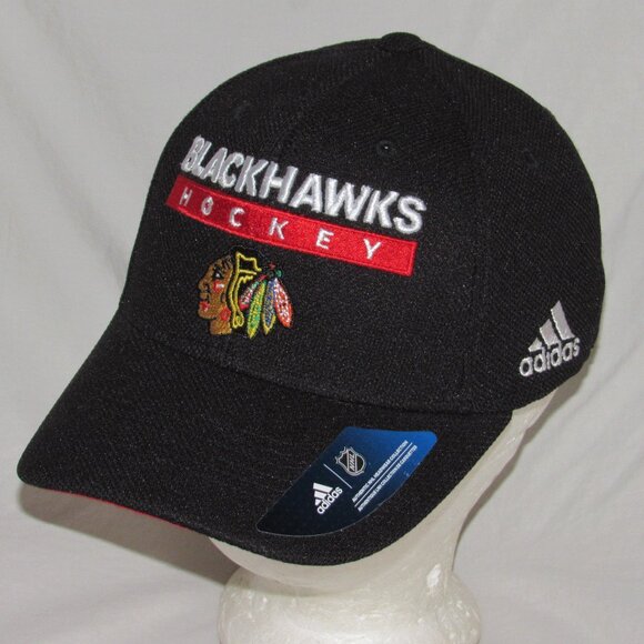 NWT Adidas Chicago Blackhawks NHL Hockey Flex Fit Hat Cap sz L/XL - Picture 1 of 4